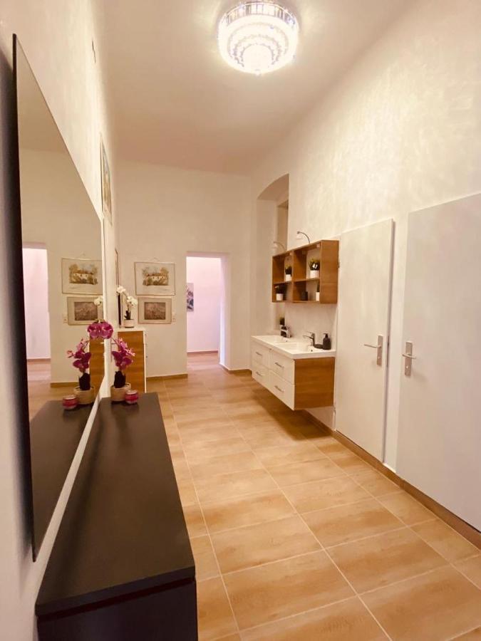 Quad-Room Near Prater Stern Wien Exteriör bild