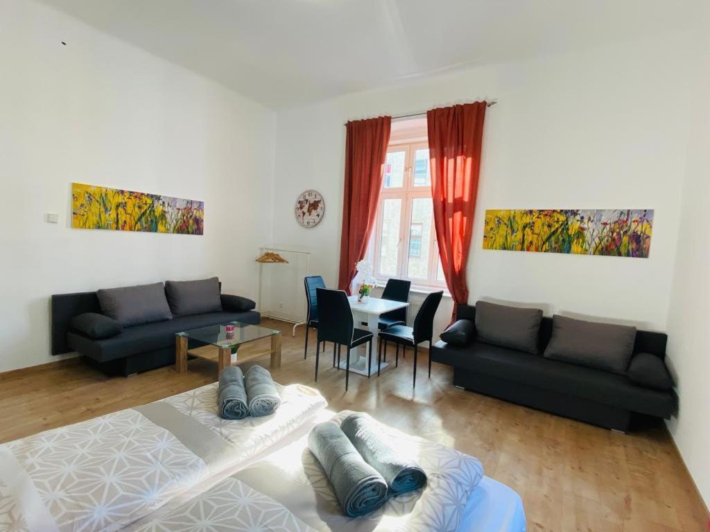 Quad-Room Near Prater Stern Wien Exteriör bild
